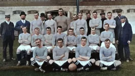 Chelsea_FC_1905_team_group_colorisation_by_Hugh_Hastings_Chelsea_FC.webp