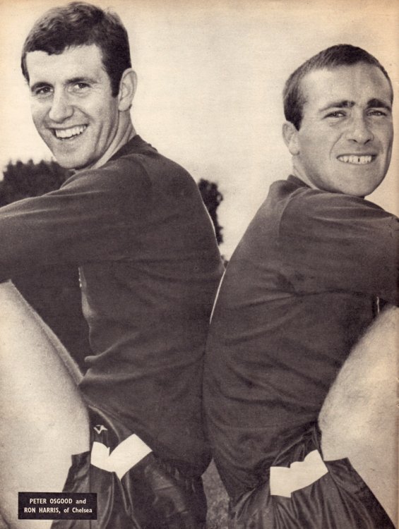 osgood-harris-chelsea-1968.thumb.jpg.676d2296290e87330848e806e496c074.jpg