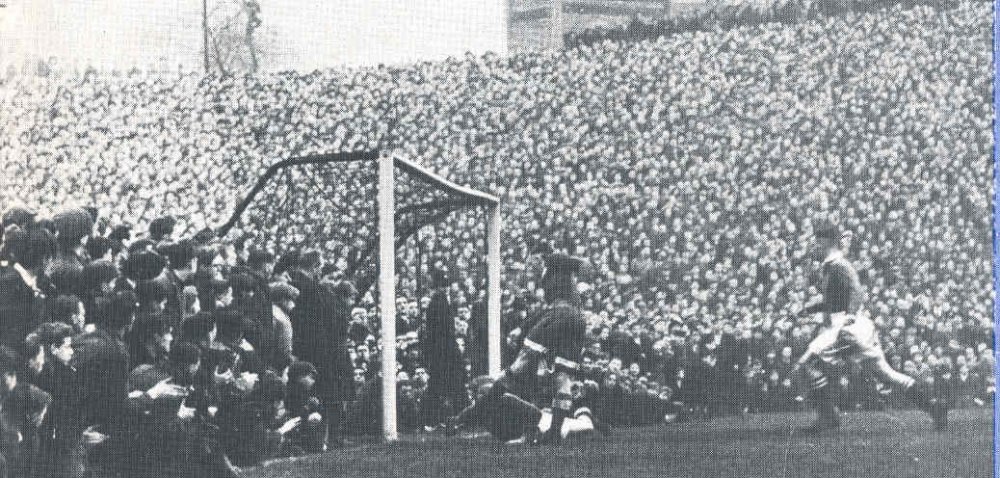 1945-46 MOSCOW DYNAMO GOAL.jpg