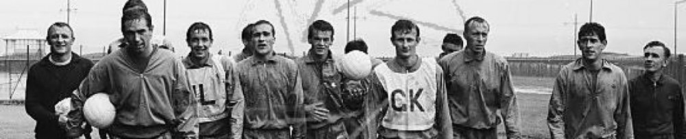 cropped-chelsea-players-train-near-blackpool-in-1966-6154710.jpg