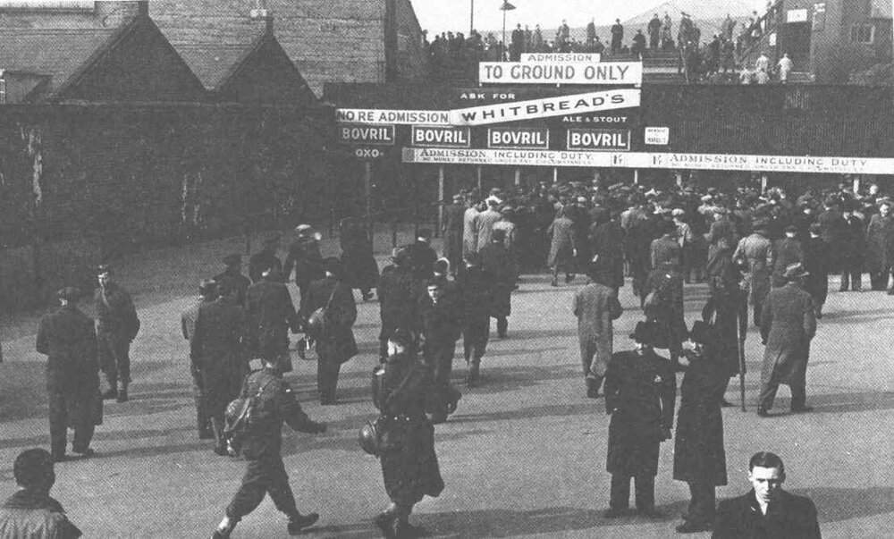 SHED ENTRANCE SOLDIERS 1945-46.jpg