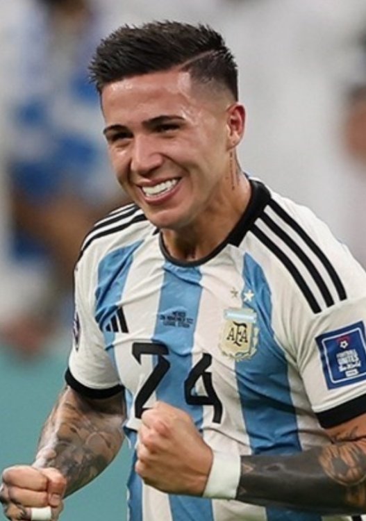 Enzo_Fernández_WC2022.jpg