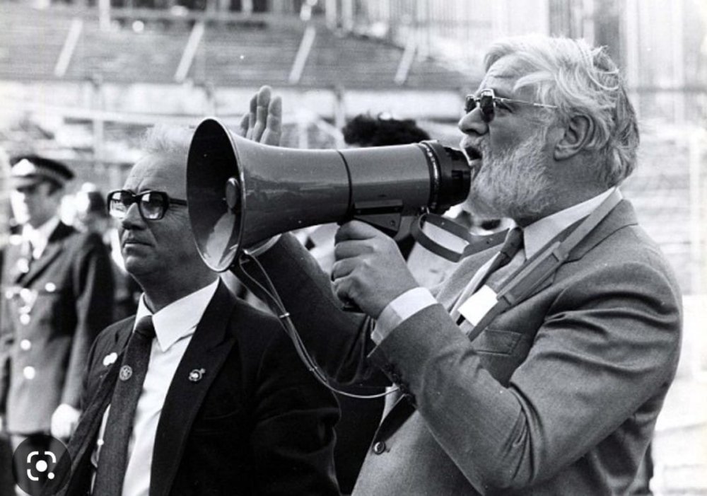 Ken Bates.jpg