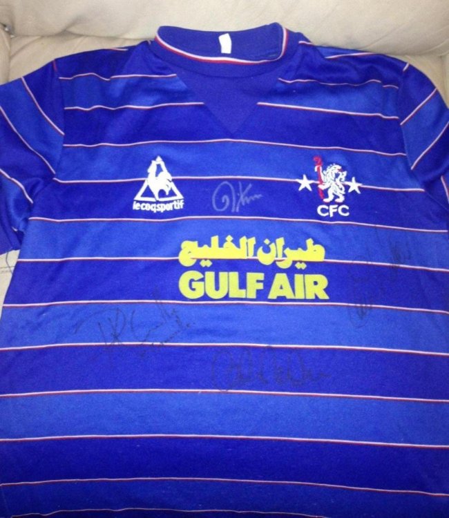 chelsea-home-football-shirt-1983-1984-s_23403_1.thumb.jpg.5ffb13cc0cb947a0164dbb00b2c52bb1.jpg