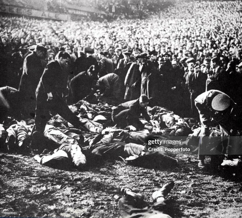sport-football-the-bolton-disaster-fa-cup-sixth-round-burnden-park-bolton-wanderers-0-v-stoke-3241211939.jpg